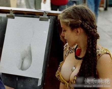 给美女的画像，你眼里就不能有点别的么？