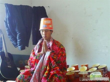 老纳一心向佛，勿来打扰