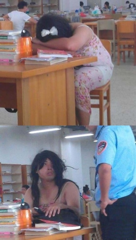某大学自习室内惊现如花