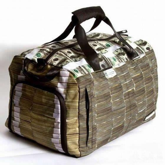 是否有胆量提着这包去银行取钱