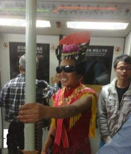 我叫你老佛爷好还是西太后好呢？
