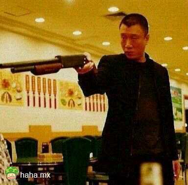 祝所有国庆回家的人，一路顺风， 十一过后我要见到你们的特产！ 否则后果自负！