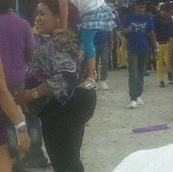 你见过这样背孩子吗？