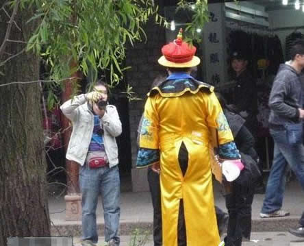 皇上，你该减肥了~~