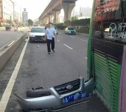 师傅，请把车牌号还给我！